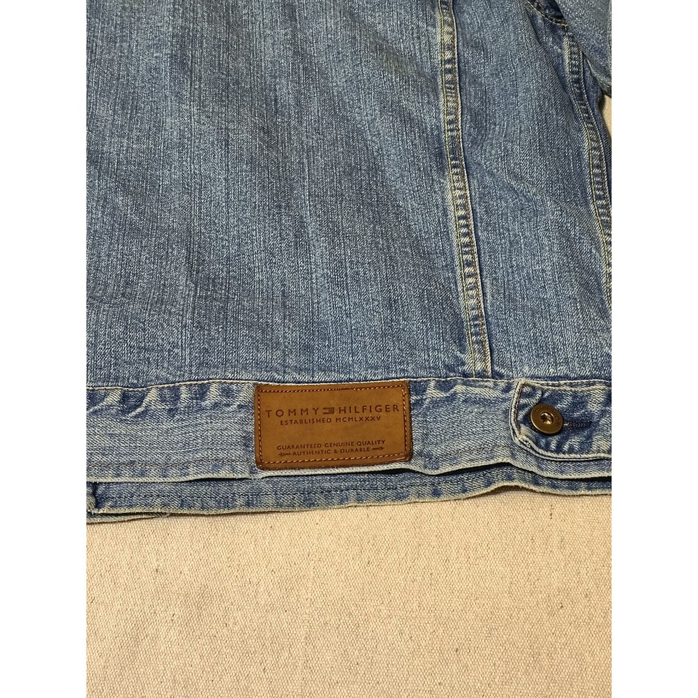 Vintage Tommy Hilfiger Mens Denim Jean Jacket Blue Wash Button Front Size L - Picture 8 of 9